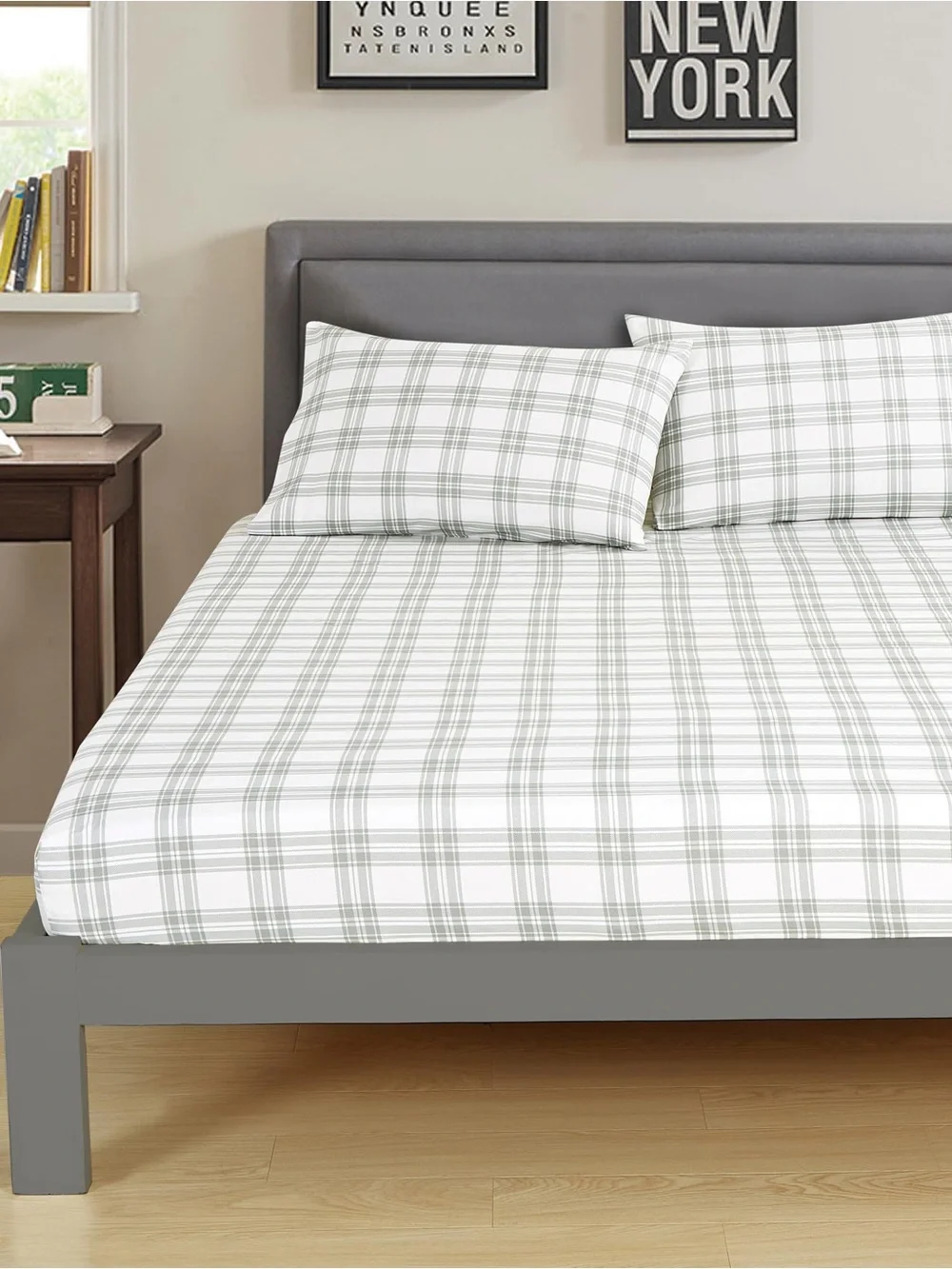 Plaid king 4 piece Sheet Set - White & Sage